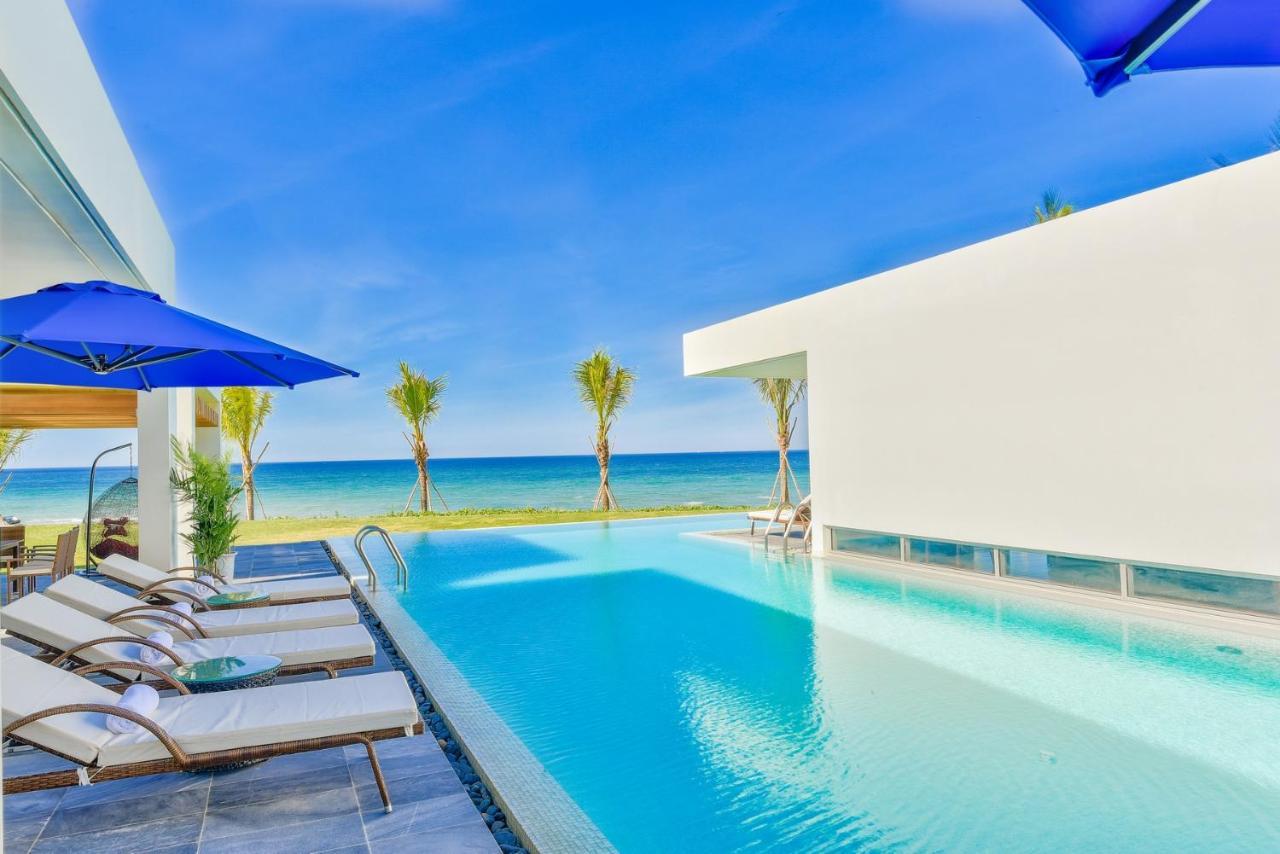 Deluxe Ocean Villa Along The Beach Дананг Екстериор снимка