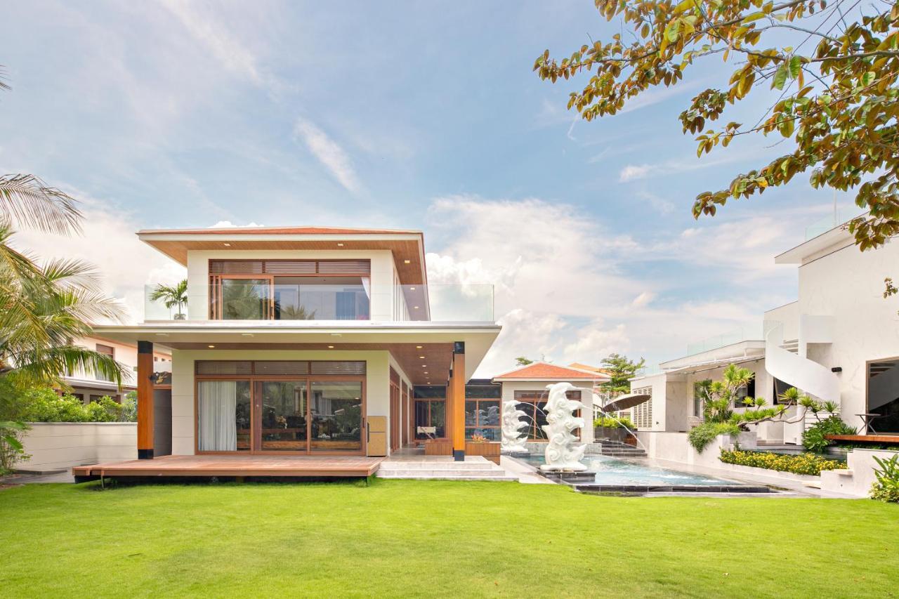 Deluxe Ocean Villa Along The Beach Дананг Екстериор снимка