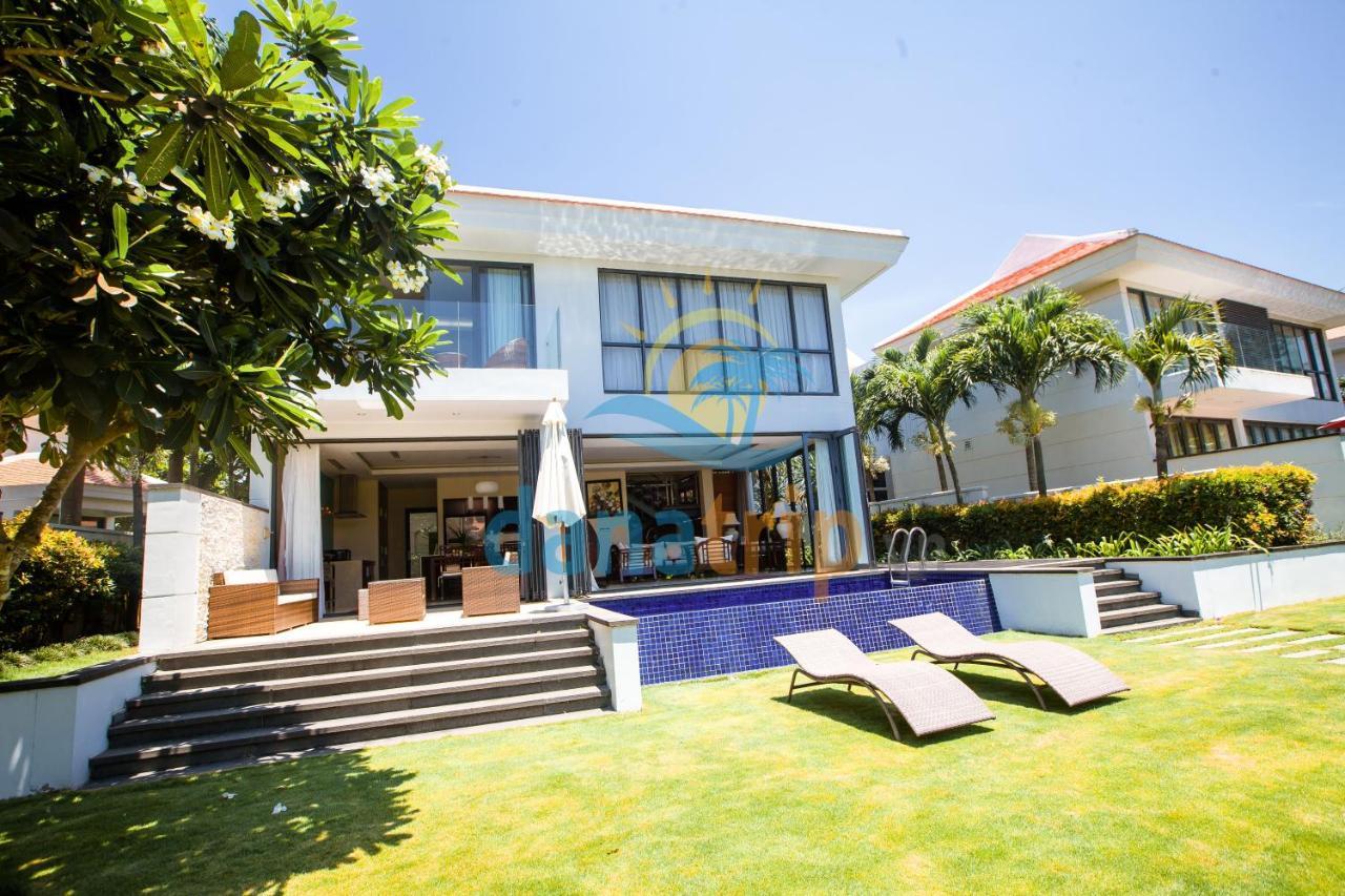 Deluxe Ocean Villa Along The Beach Дананг Екстериор снимка