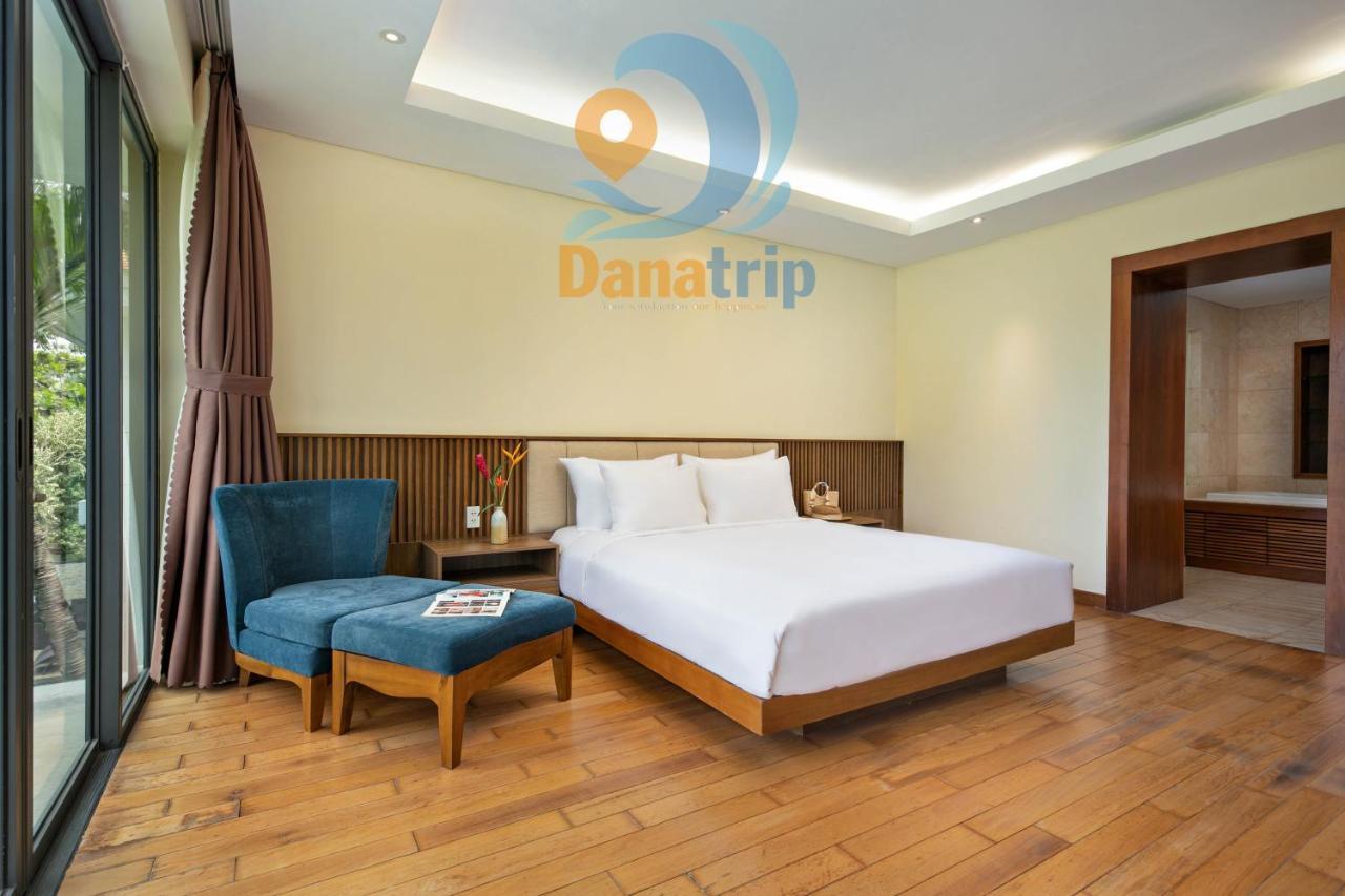 Deluxe Ocean Villa Along The Beach Дананг Екстериор снимка