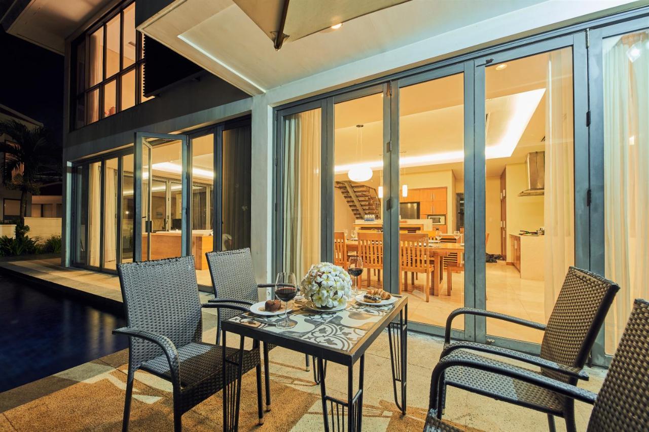 Deluxe Ocean Villa Along The Beach Дананг Екстериор снимка