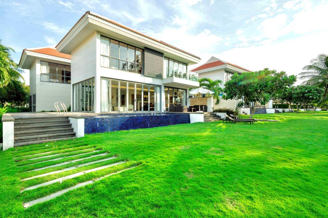 Deluxe Ocean Villa Along The Beach Дананг Екстериор снимка