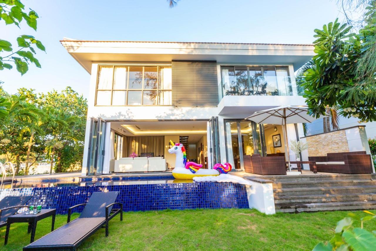 Deluxe Ocean Villa Along The Beach Дананг Екстериор снимка