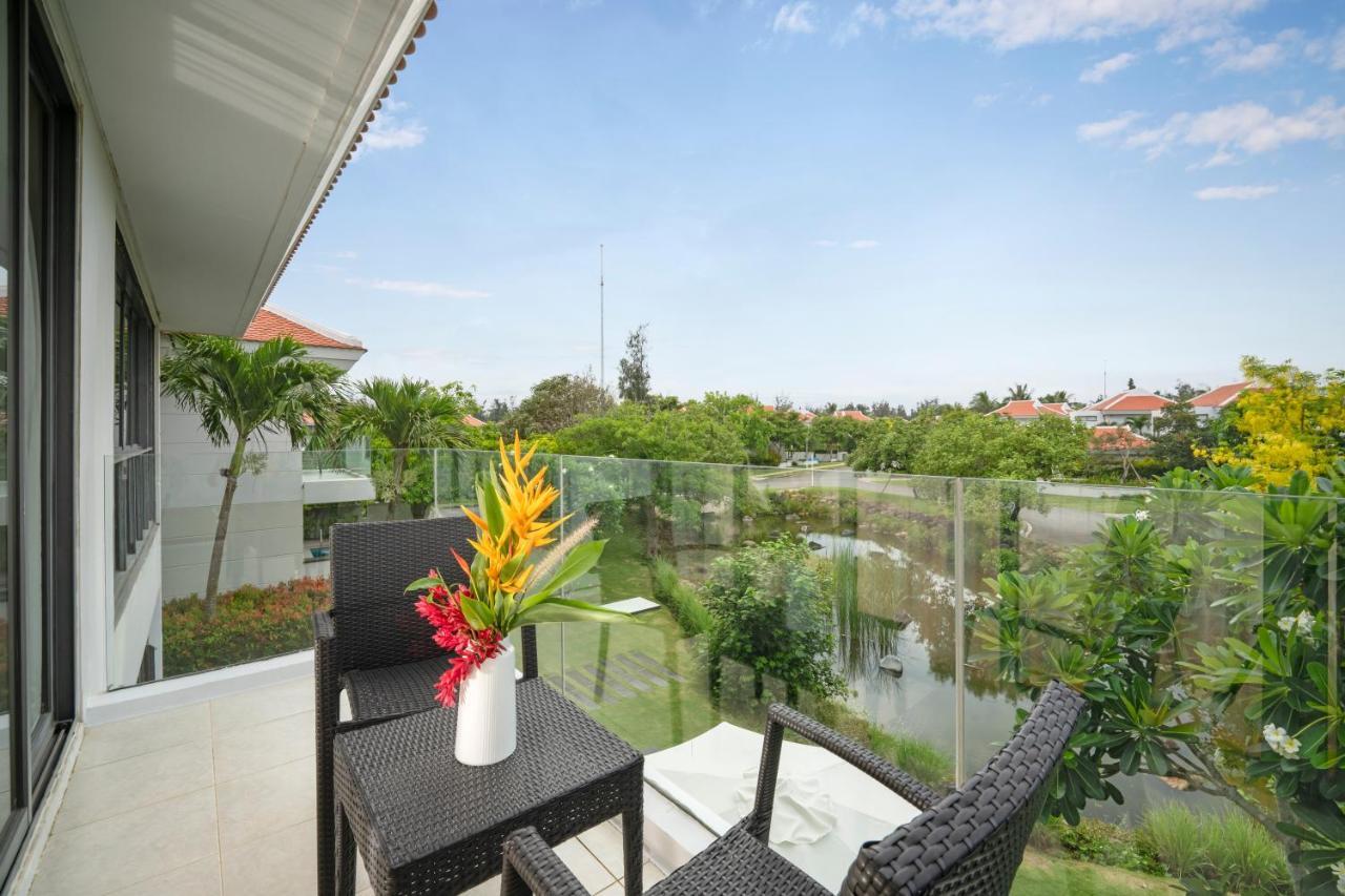 Deluxe Ocean Villa Along The Beach Дананг Екстериор снимка